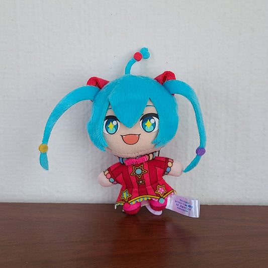 Peluche Hatsune Miku Ichiban Kuji versión Wonderland Sekai